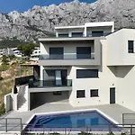 Villa Vip With Pool