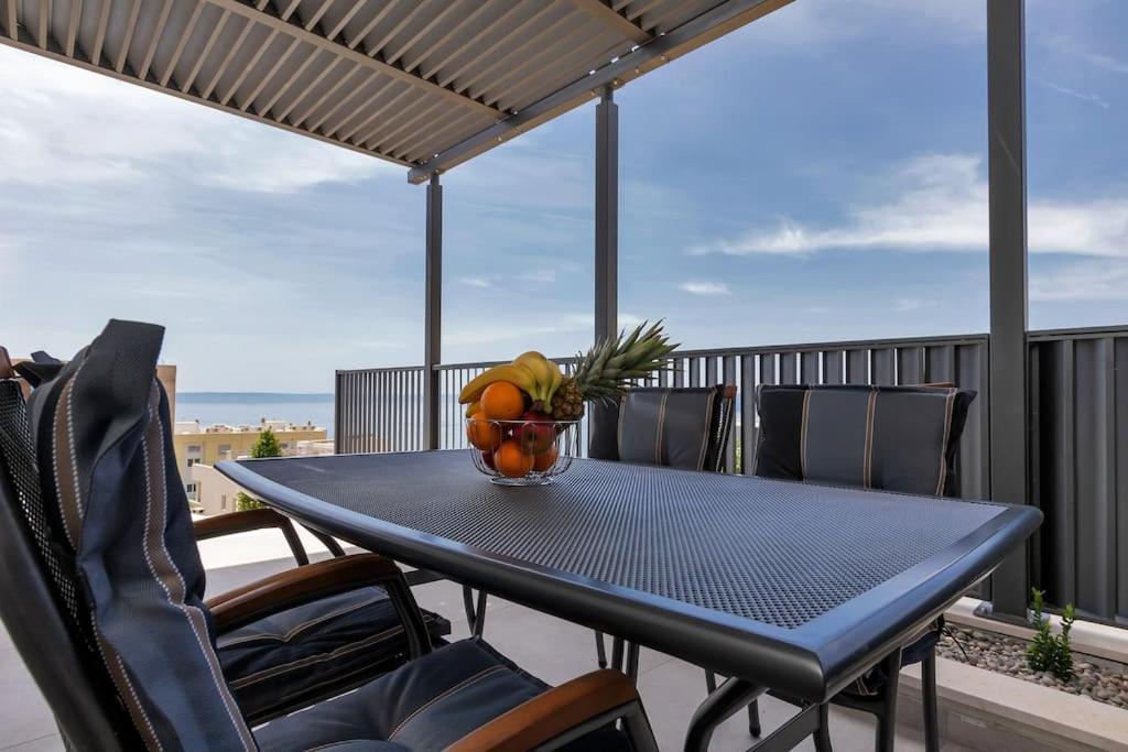 Vip With Pool Villa Makarska