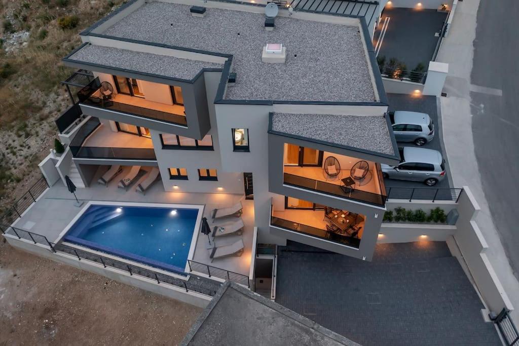Vip With Pool Villa